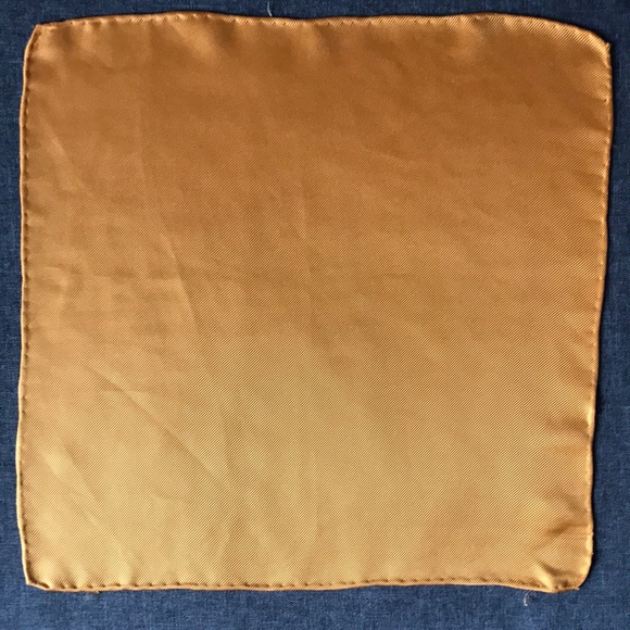 Silk yellow pocket square - Picture 1 of 4